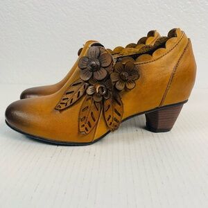 Metcandy Handcrafted Floral Charm Booties  Women 38 = 7-7.5 Leather Brown Boho